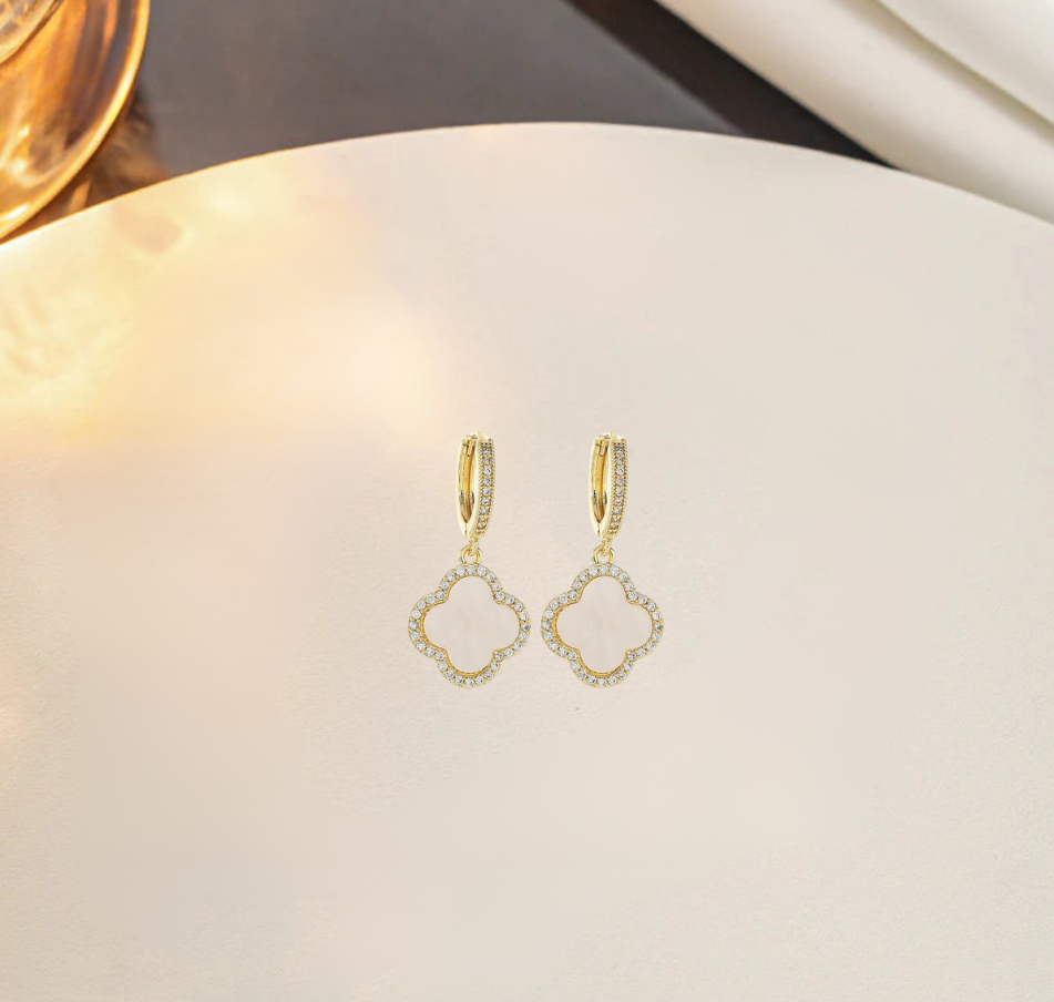 Luz Clover Ohrringe Gold